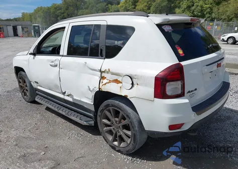 2015 Jeep Compass Sport z USA, uszkodzony, nr VIN 1C4NJDBB6FD423577